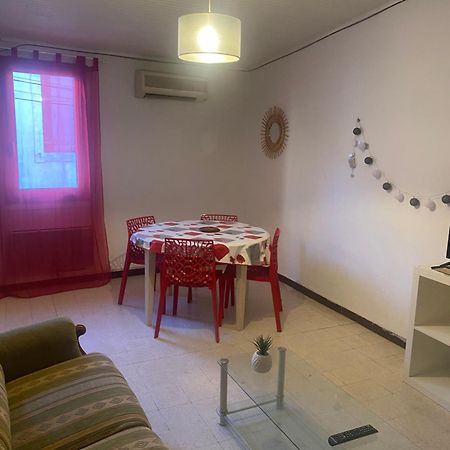 Maison De Ville Proche Mer, En Camargue Sur Le Chemin De Saint Jacques De Compostelle, Clim Reversible Vauvert Exterior photo
