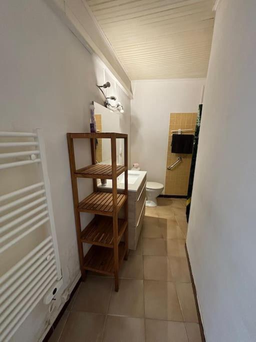 Maison De Ville Proche Mer, En Camargue Sur Le Chemin De Saint Jacques De Compostelle, Clim Reversible Vauvert Exterior photo