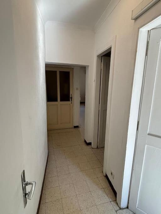 Maison De Ville Proche Mer, En Camargue Sur Le Chemin De Saint Jacques De Compostelle, Clim Reversible Vauvert Exterior photo